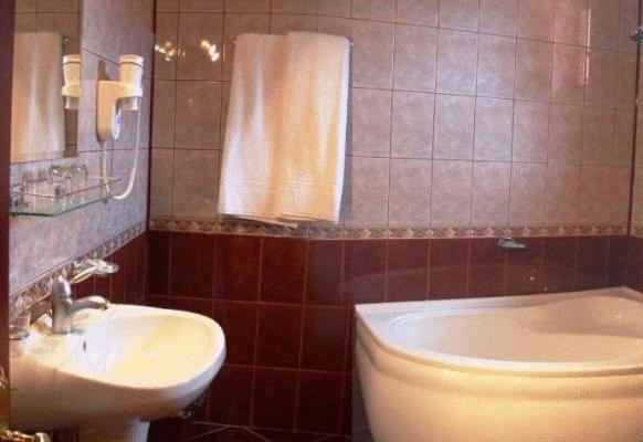 Hotel Maria Râmnicu Vâlcea Camera foto